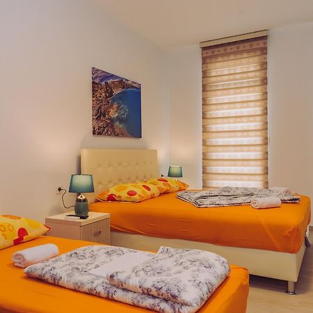 Apartments Krstovic Sutomore Bagian luar foto