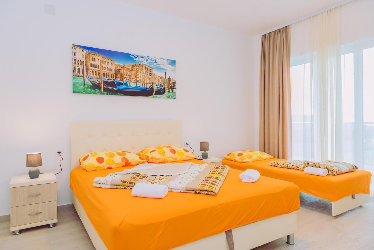 Apartments Krstovic Sutomore Bagian luar foto