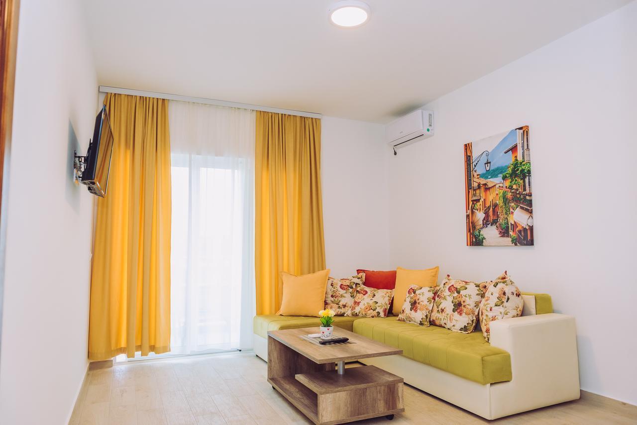 Apartments Krstovic Sutomore Bagian luar foto