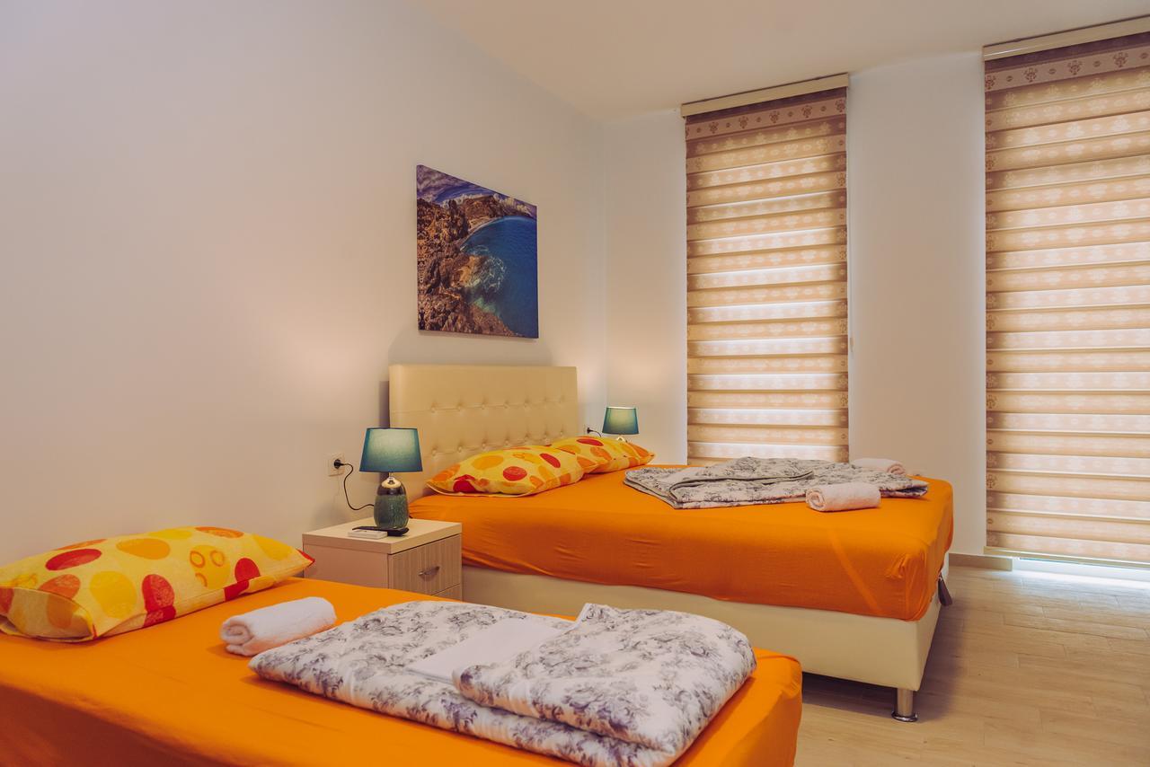 Apartments Krstovic Sutomore Bagian luar foto