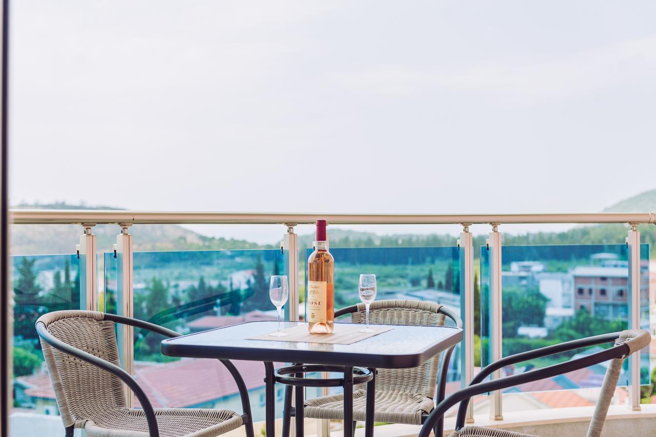 Apartments Krstovic Sutomore Bagian luar foto