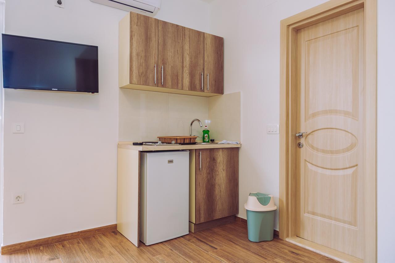 Apartments Krstovic Sutomore Bagian luar foto