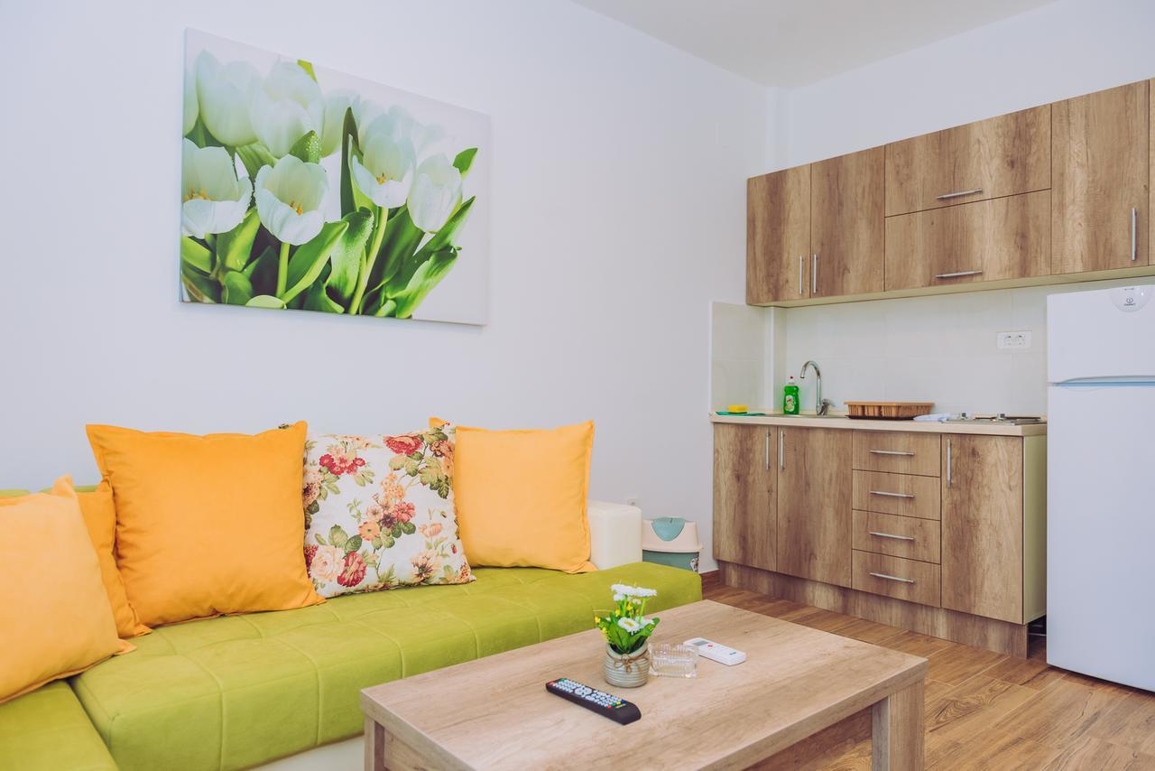 Apartments Krstovic Sutomore Bagian luar foto