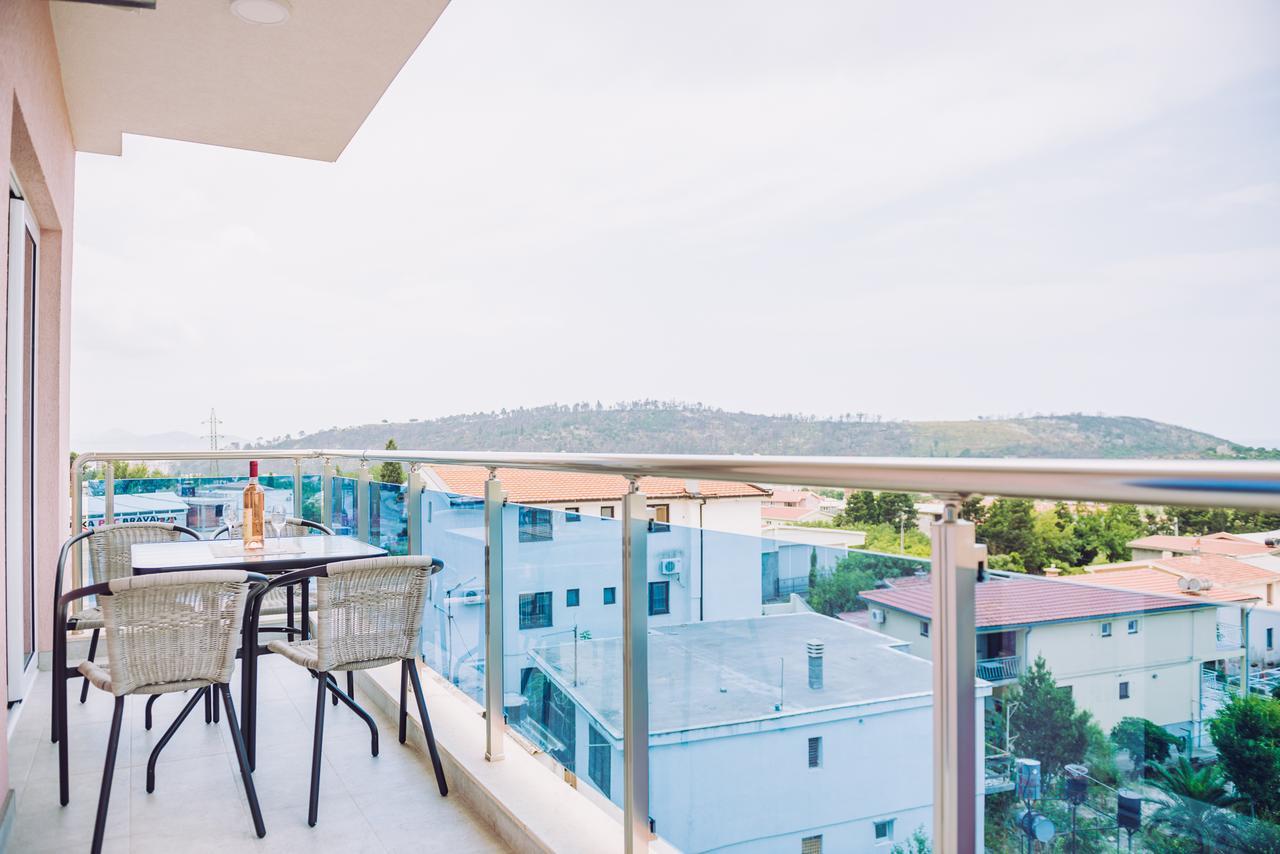 Apartments Krstovic Sutomore Bagian luar foto